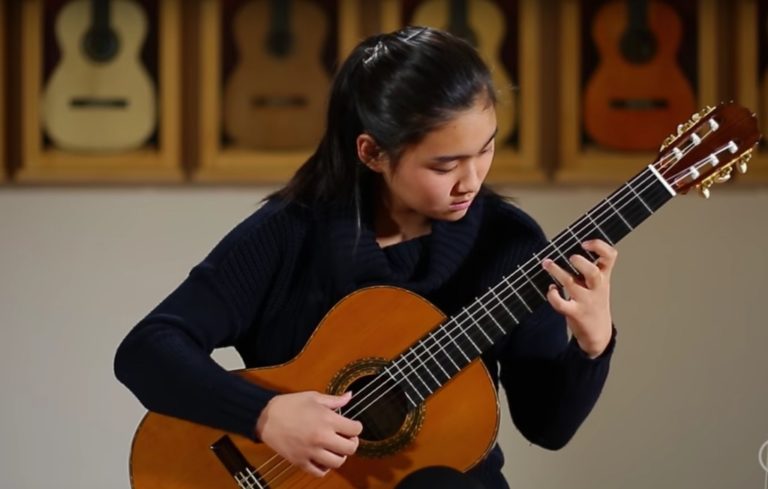 Olivia Chiang plays Farewell by John Doan